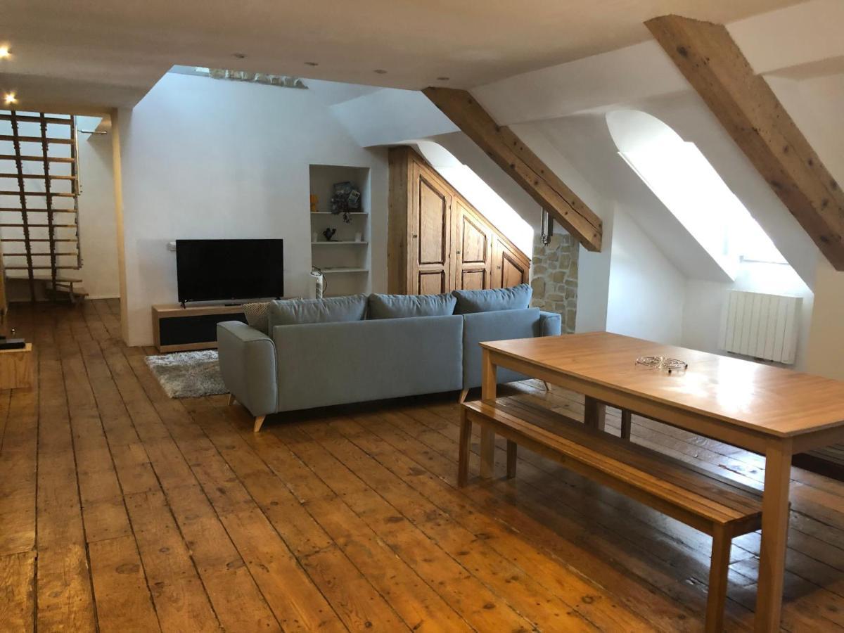 Loft Dans Les Pyrenees Apartment Oloron-Sainte-Marie Luaran gambar